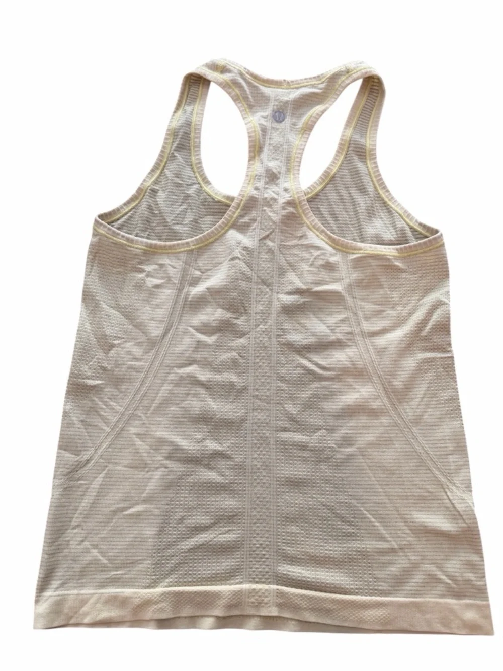lululemon women’s - Run Swiftly Tank - Size 6 yellow - Picture 2 of 4
